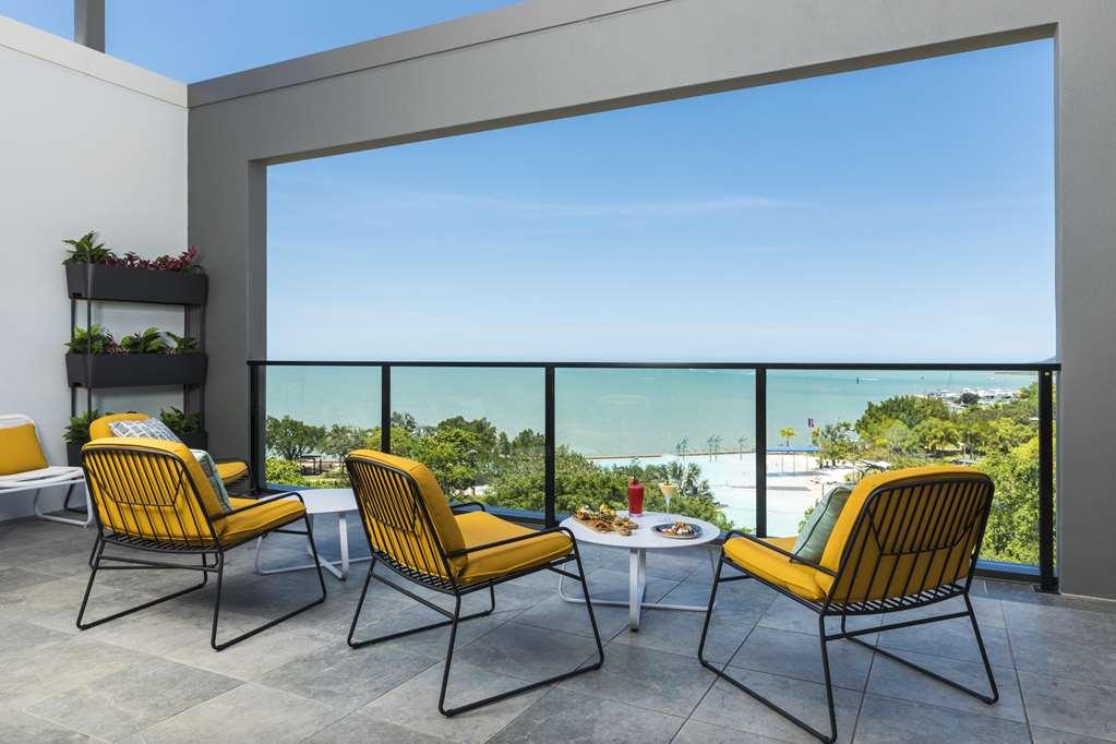 Oaks Cairns Hotel Restaurant billede