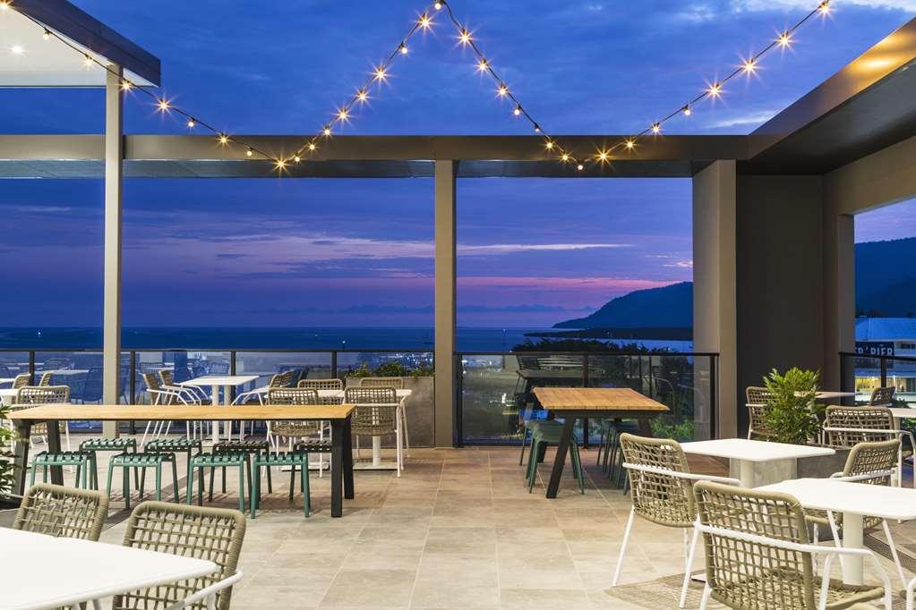 Oaks Cairns Hotel Restaurant billede
