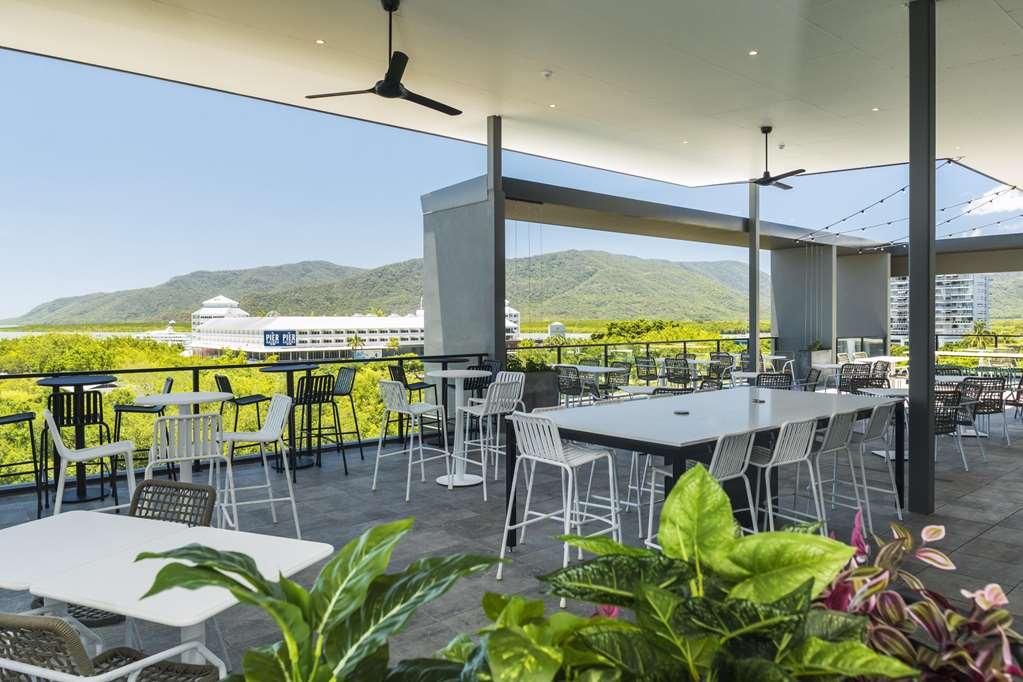 Oaks Cairns Hotel Restaurant billede
